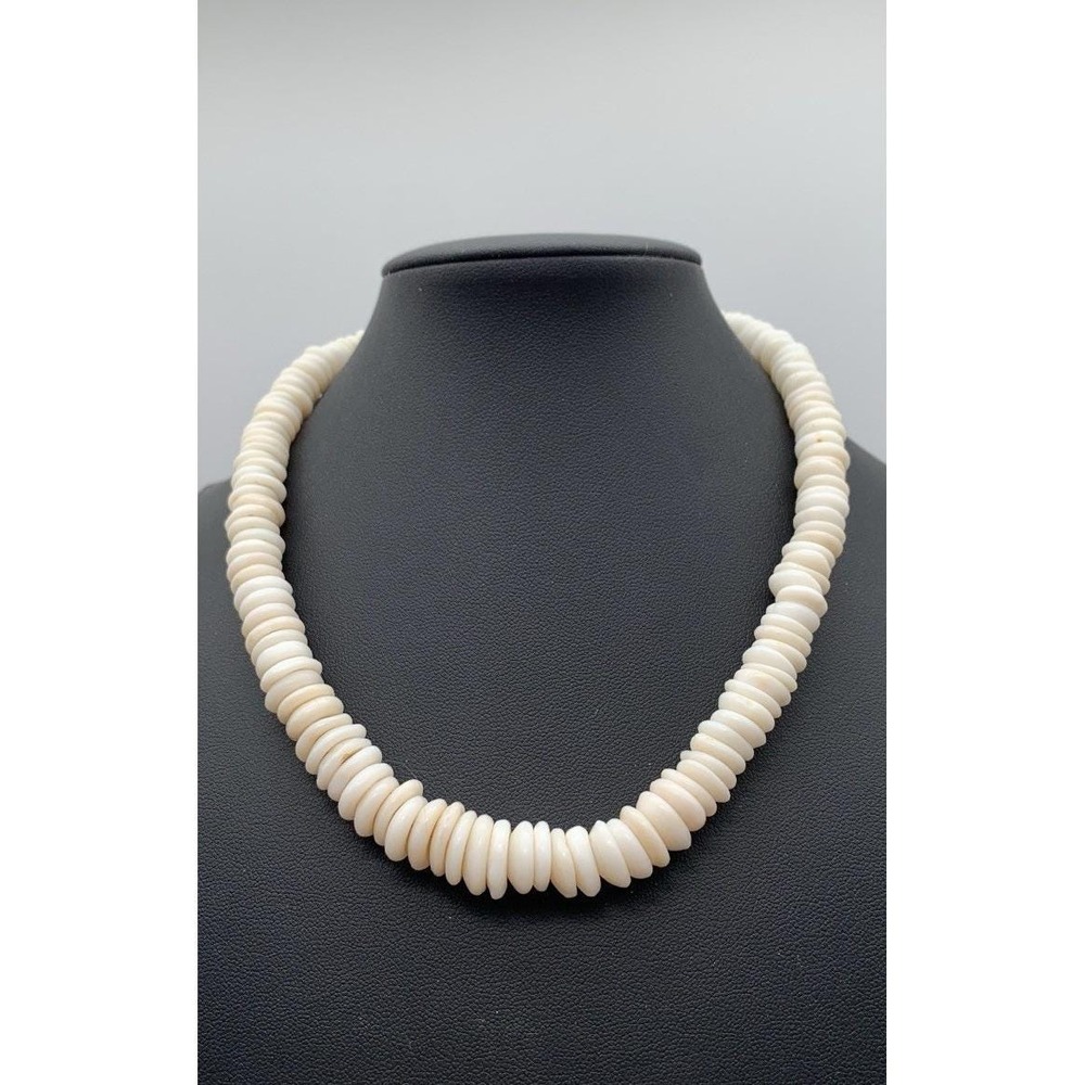 Vintage Authentic Thick Naturally Tumbled Puka Shell Necklace Hawaii 70s 16"